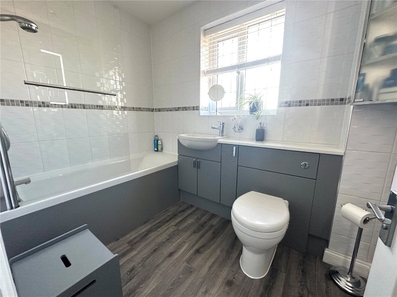 Ludlow Close, Newbury, Berkshire, RG14