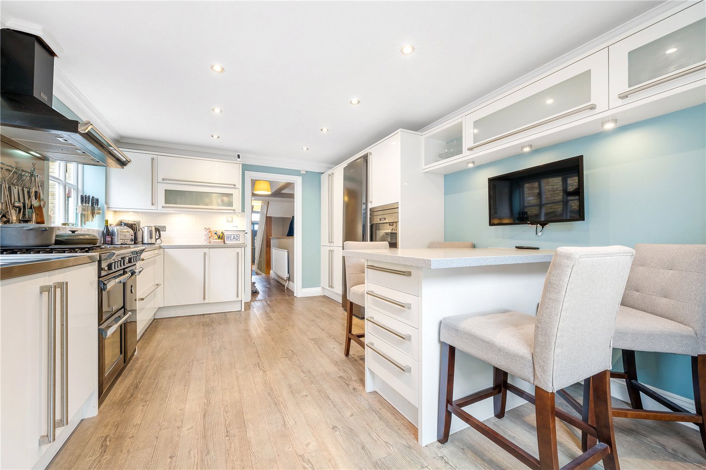 Kitchen/Breakfast
