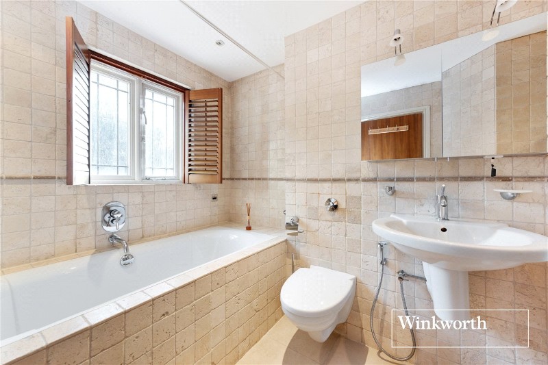 Hendon Lane, Finchley, London, N3