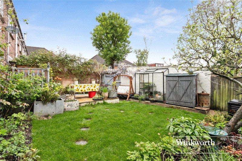 Warwick Road, New Barnet, EN5