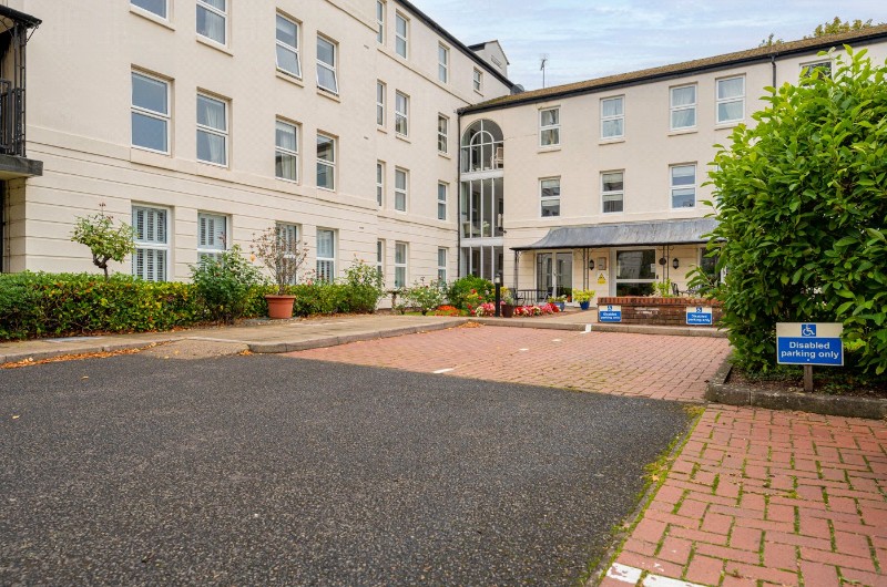 Binswood Avenue, Leamington Spa, Warwickshire, CV32