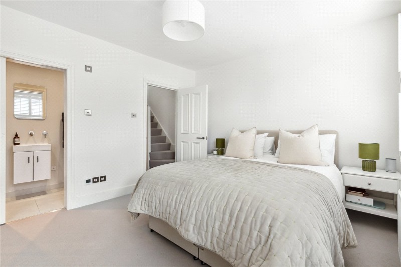 Leverson Street, London, SW16