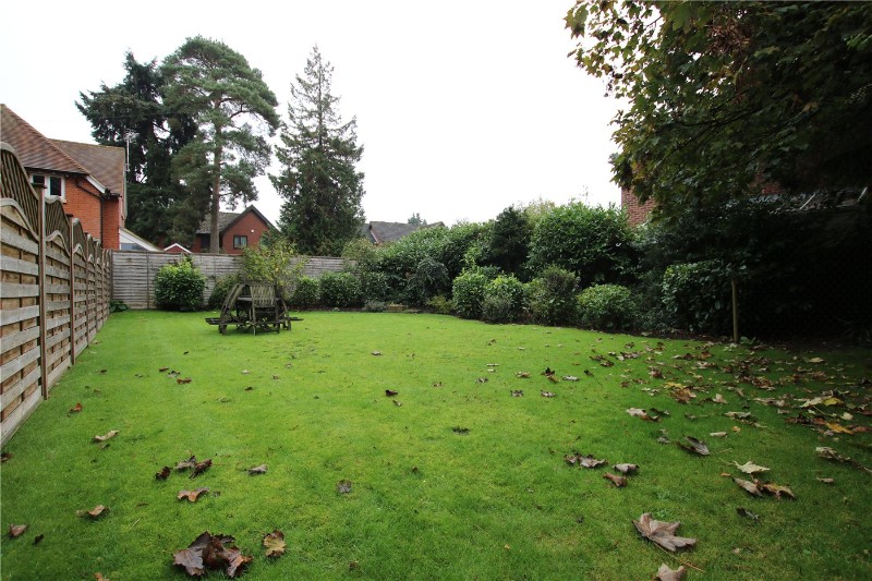 Bath Road, Reading, Berkshire, RG1