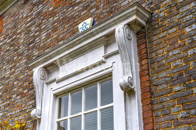 North Square, London, NW11