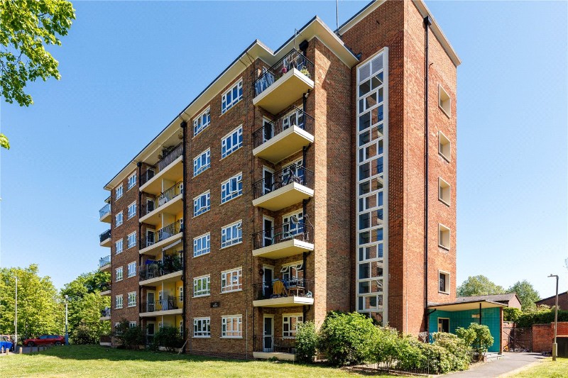 Horne Way, London, SW15