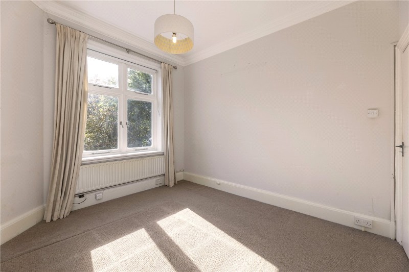 Gwendolen Avenue, London, SW15