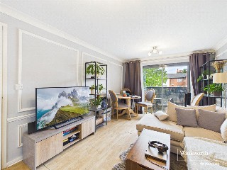 Jubilee Square, Reading, Berkshire, RG1