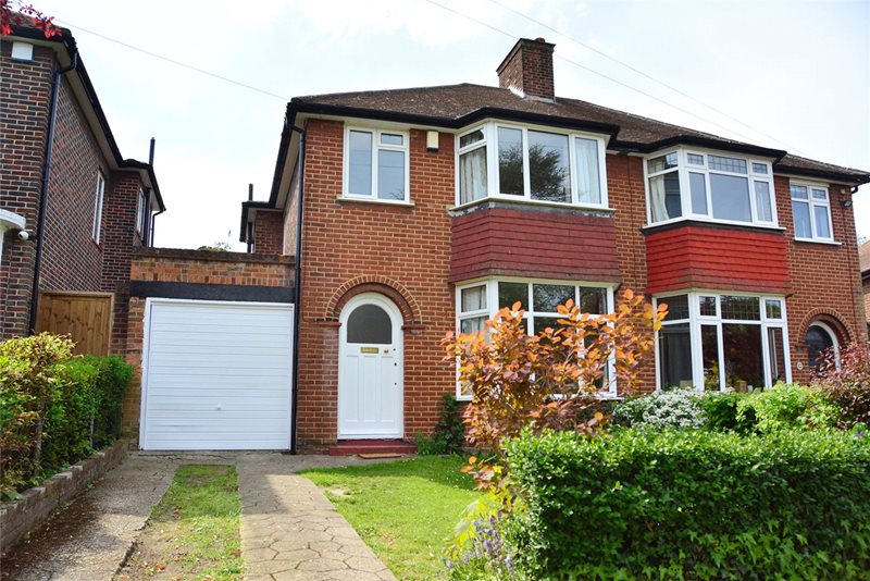Ashridge Crescent, London, SE18