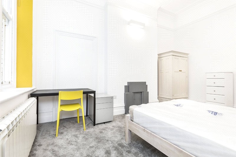 Bedford Avenue, London, WC1B
