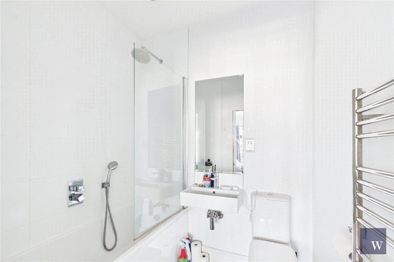 Wanless Road, London, SE24