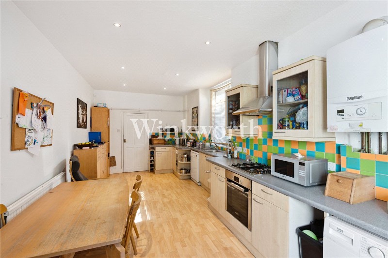 Falkland Road, London, N8