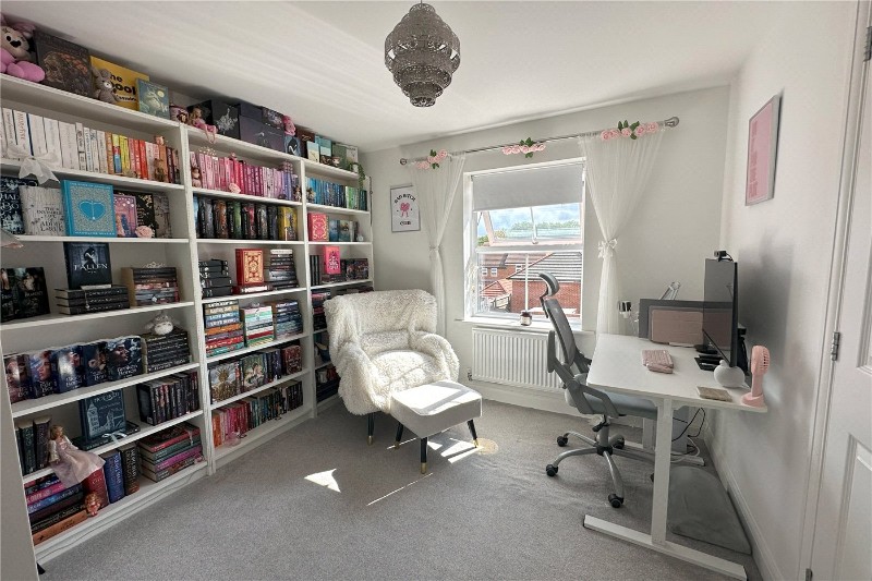 Great Crescent, Newbury, Berkshire, RG14