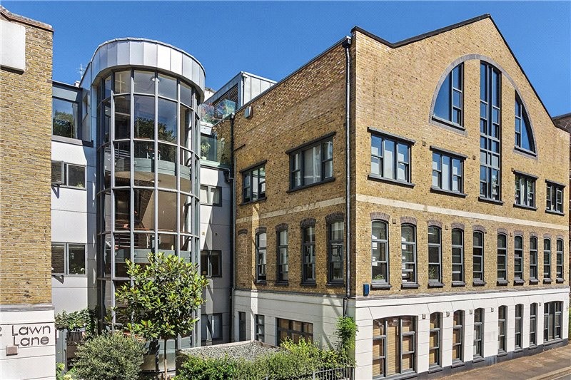 Lawn Lane, London, SW8