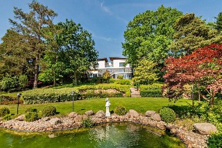 Yaffle Road, St Georges Hill, KT13