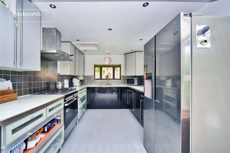 Tudor Avenue, Worcester Park, KT4