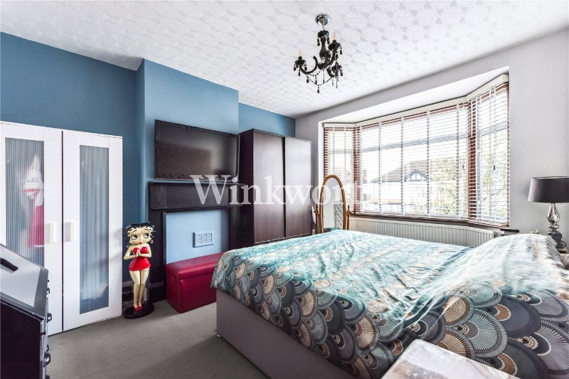 Dorchester Avenue, London, N13