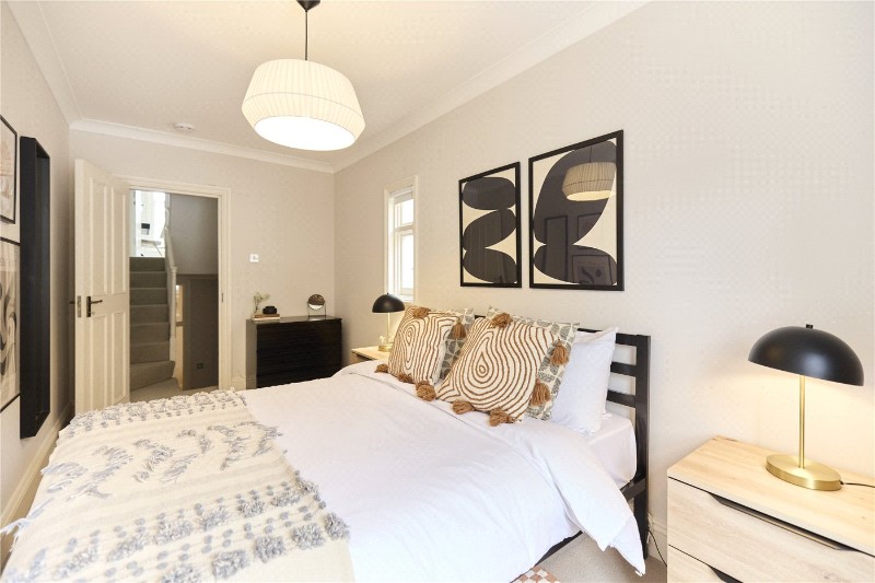 Ordnance Mews, London, NW8
