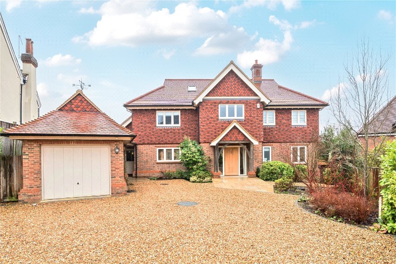 Cherry Tree Walk, Rowledge, Farnham, Surrey, GU10