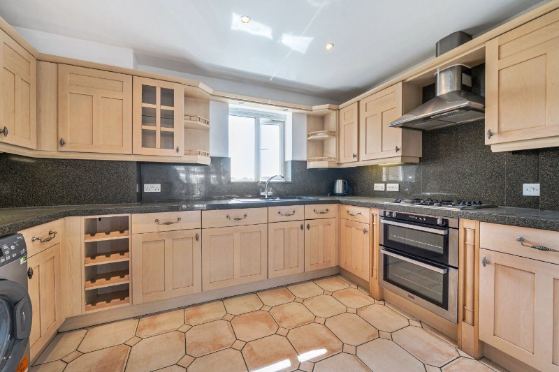 Bromley Road, Beckenham, BR3