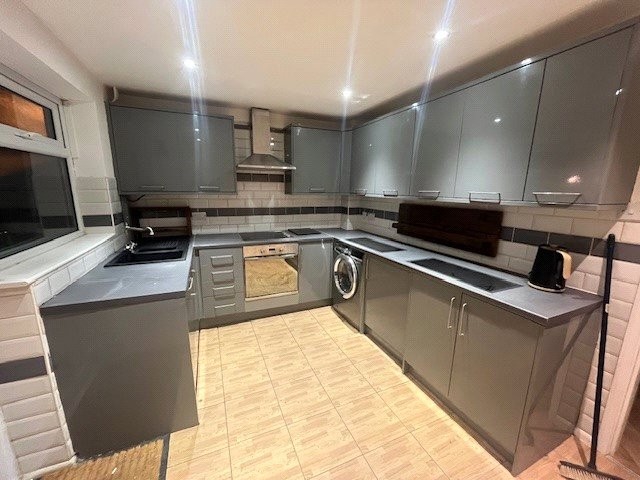 Hill Vue Avenue, Newark, Nottinghamshire, NG24