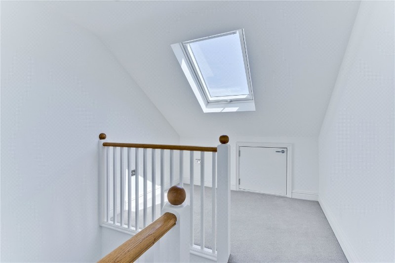 Elmgrove Road, Weybridge, Surrey, KT13
