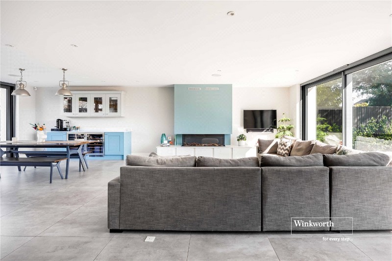 Avon Run Close, Friars Cliff, Christchurch, Dorset, BH23