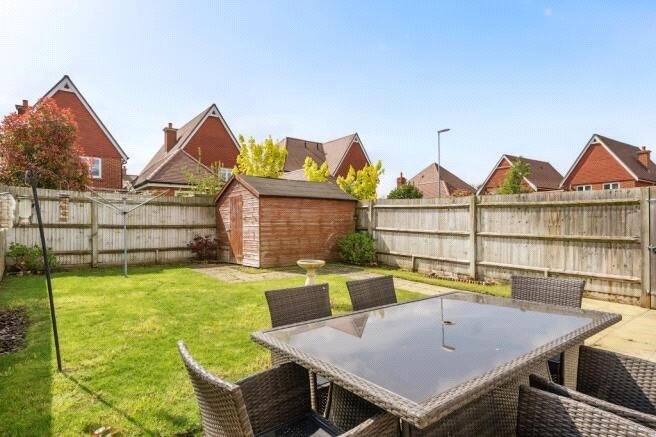 Diamond Jubilee Way, Wokingham, Berkshire, RG40