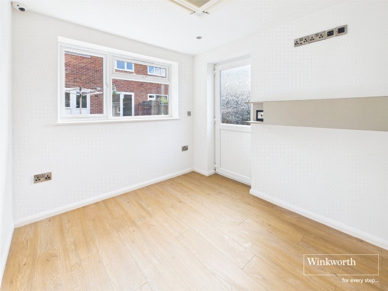 Kestrel Close, Thatcham, Berkshire, RG19
