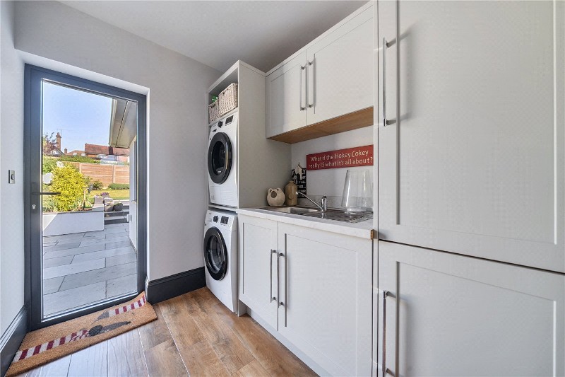 Echo Barn Lane, Wrecclesham, Farnham, Surrey, GU10