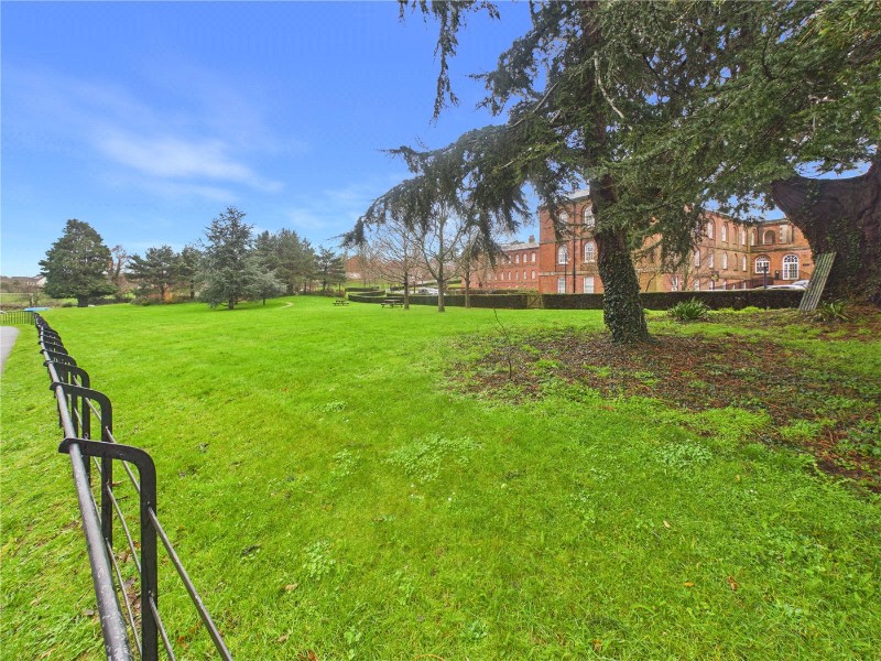 Devington Park, Exminster, Exeter, Devon, EX6