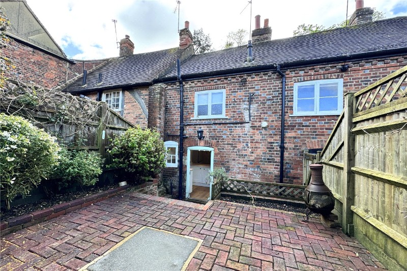 Wycombe End, Beaconsfield, HP9