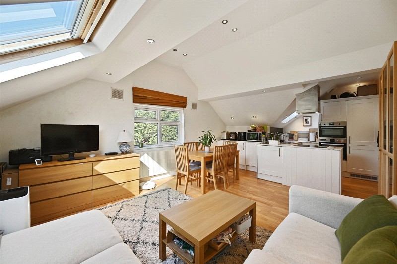 Woodfield Road, London, W5