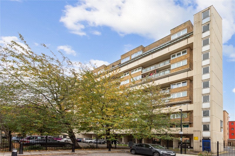 Sidney Street, London, E1