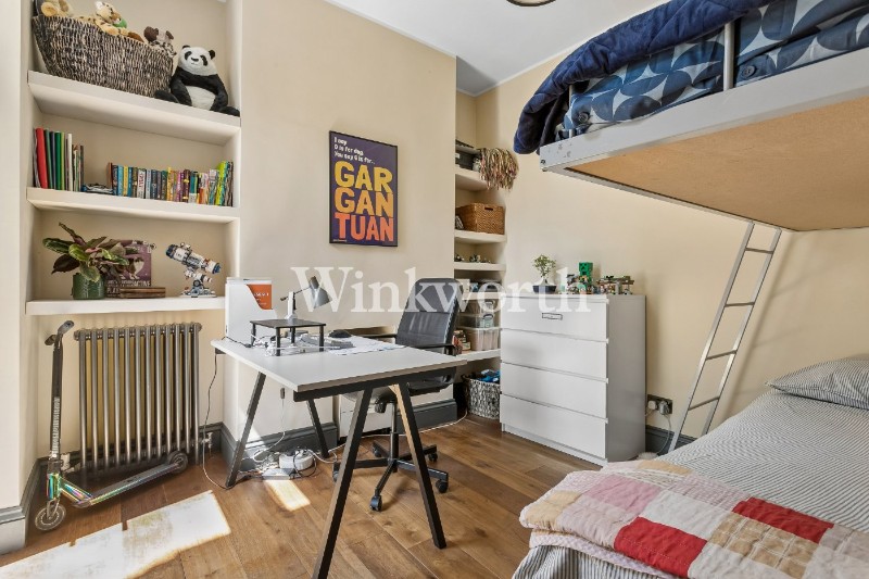 Sylvan Avenue, London, N22