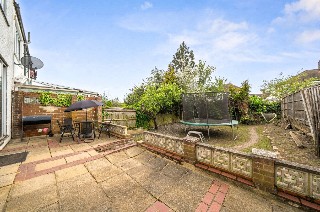 Sundial Avenue, London, SE25