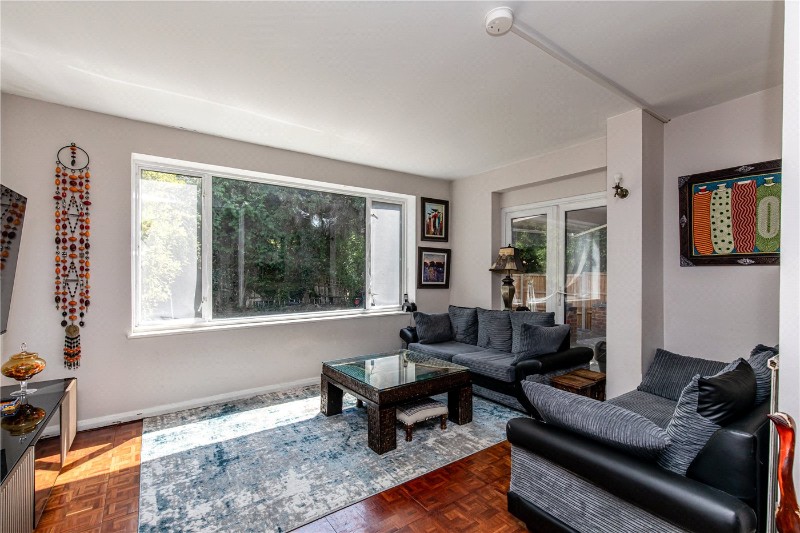 Evelyn Grove, London, W5