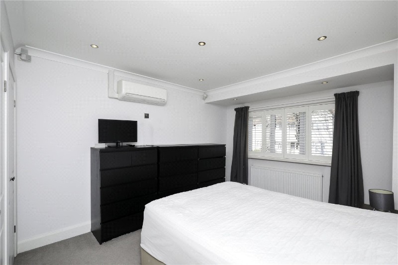 The Ridgeway, London, United Kingdom, W3