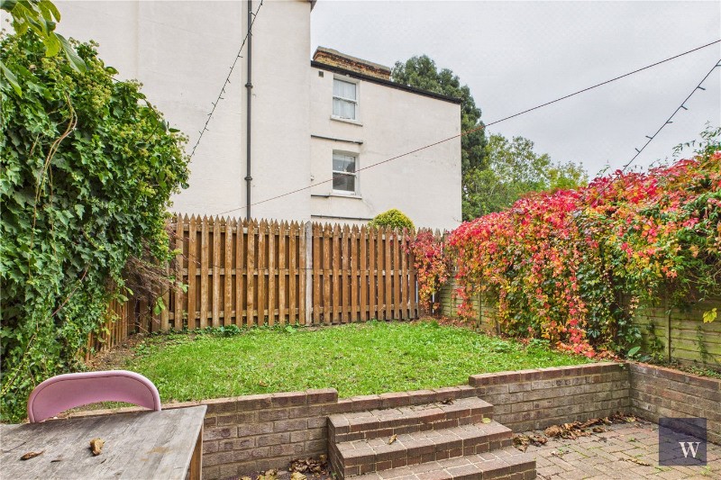 Estreham Road, London, SW16
