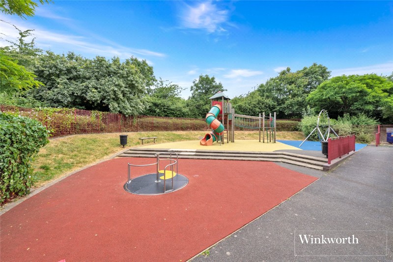 Old Farm Road, Strawberry Vale, London, N2