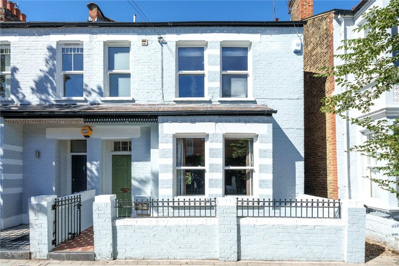 Roskell Road, London, SW15