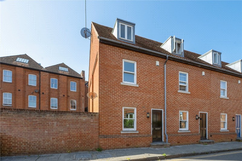 Kirbys Lane, Canterbury, Kent, CT2