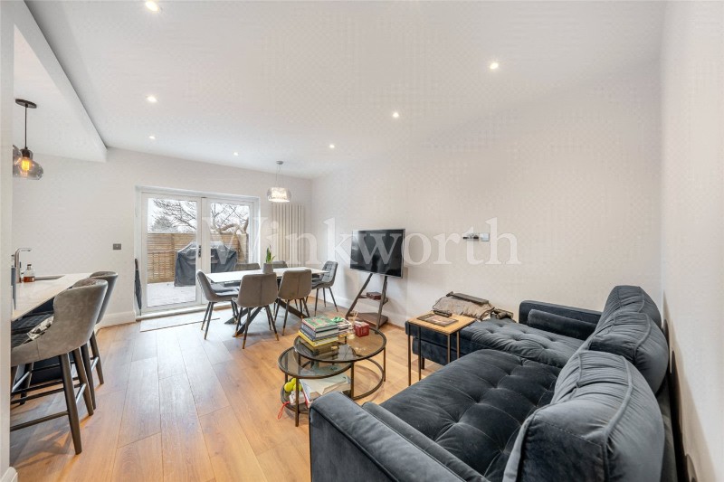 North End Road, London, NW11