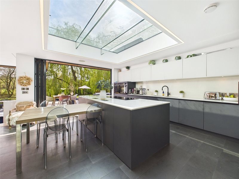 Ashford Hill Road, Headley, Thatcham, Hampshire, RG19