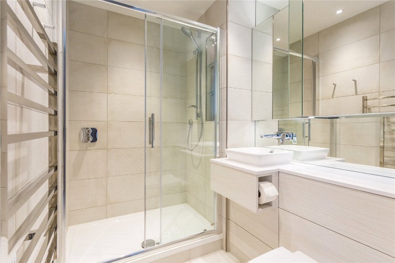 Basset Court, High Street, London, N8