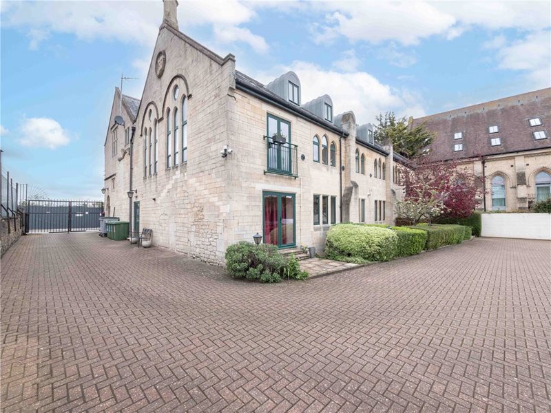 Dorset Close, Bath, Somerset, BA2