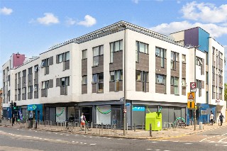 Garratt Lane, London, SW17
