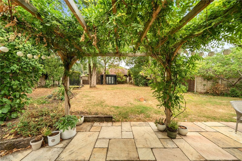 Boundstone Road, Rowledge, Farnham, Surrey, GU10