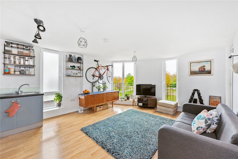 Seven Sisters Road, London, N4