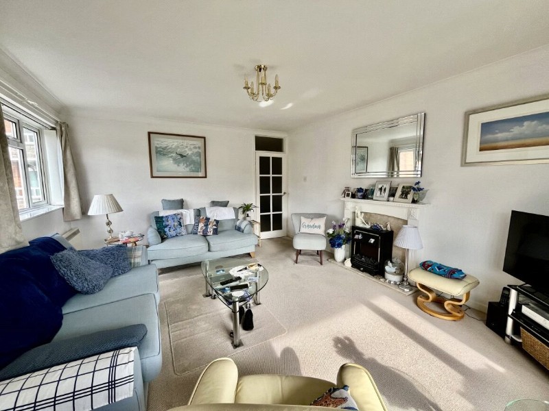 West Cliff Road, Bournemouth, BH4