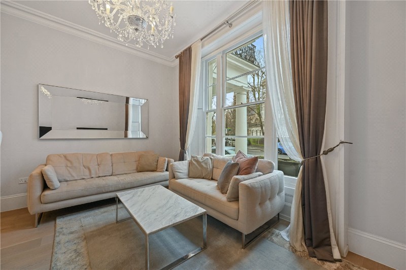 St. Stephens Gardens, London, W2